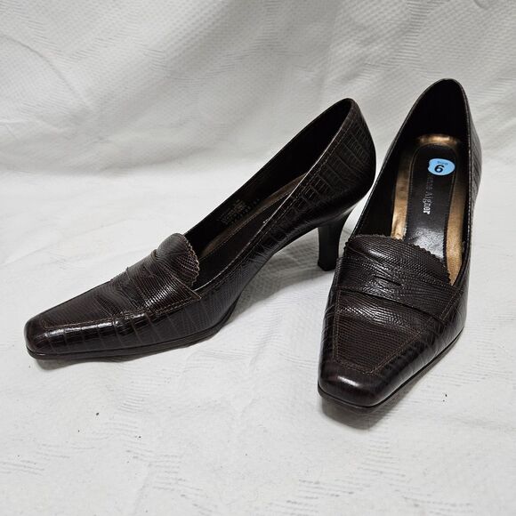 Etienne Aigner Kitten Heels Women's 6M Labelle Godiva Lizard Brown Leather VGUC - Picture 7 of 8